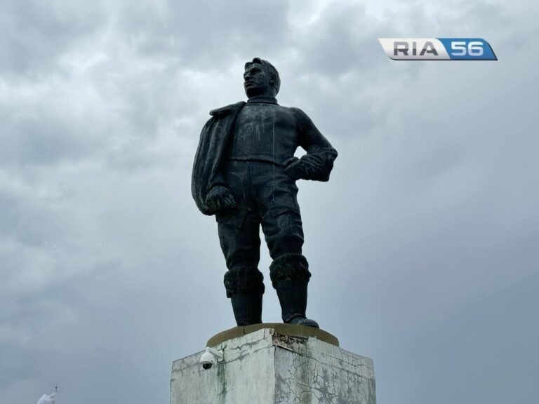    В Оренбурге вспоминают Валерия Чкалова: Его имя город носил почти 20 лет Белов Михаил Александрович