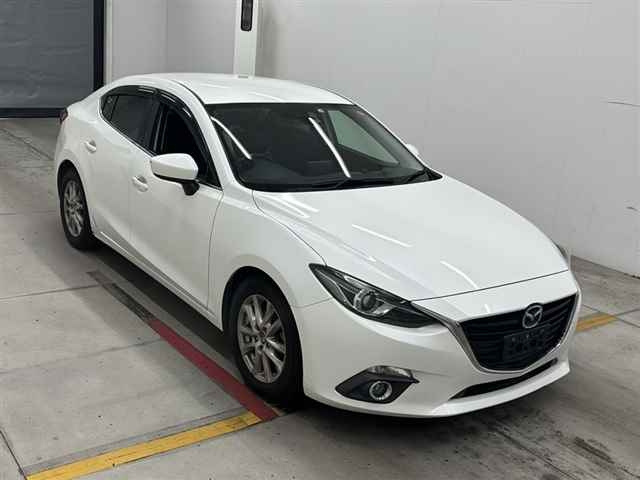 MAZDA AXELA 2013 белый