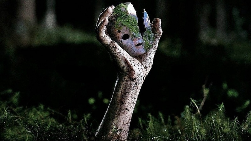 Пролистните изображение, чтобы увидеть следующий кадр из фильма «Скрытые» (2009)