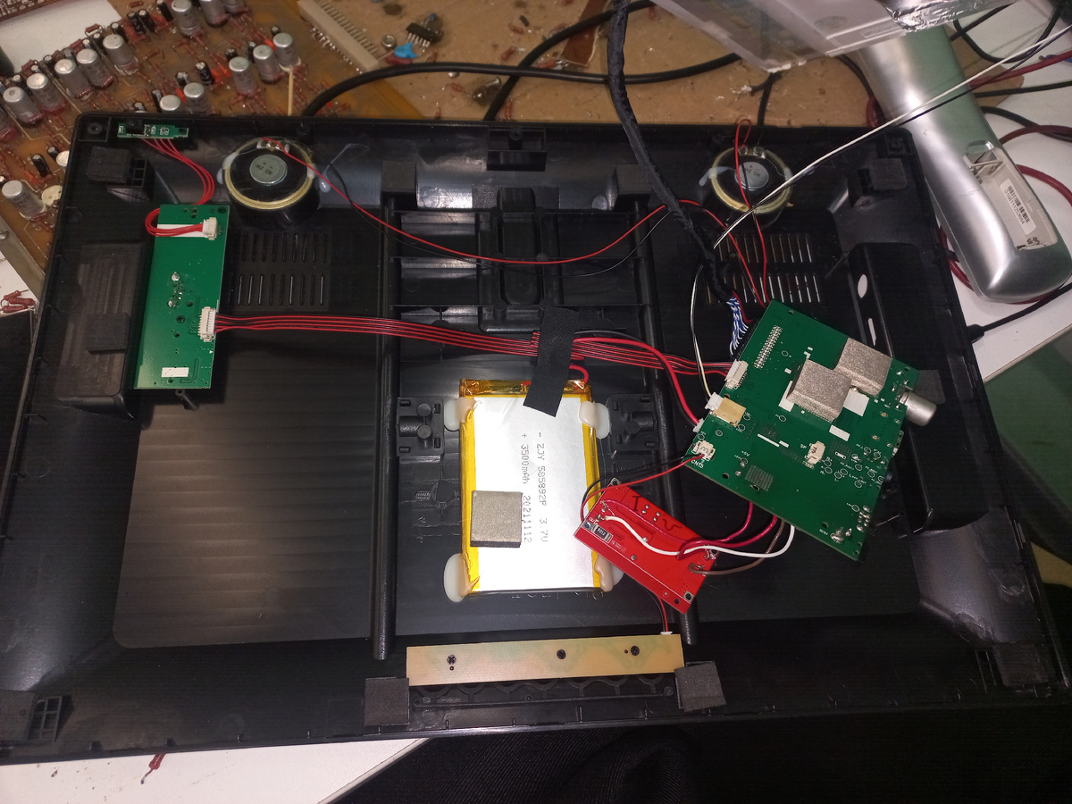 Замена линейного стабилизатора колхозом :)