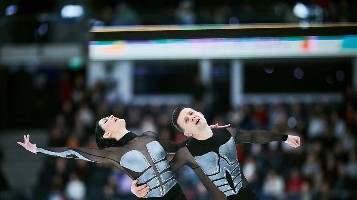 @International Skating Union (ISU)