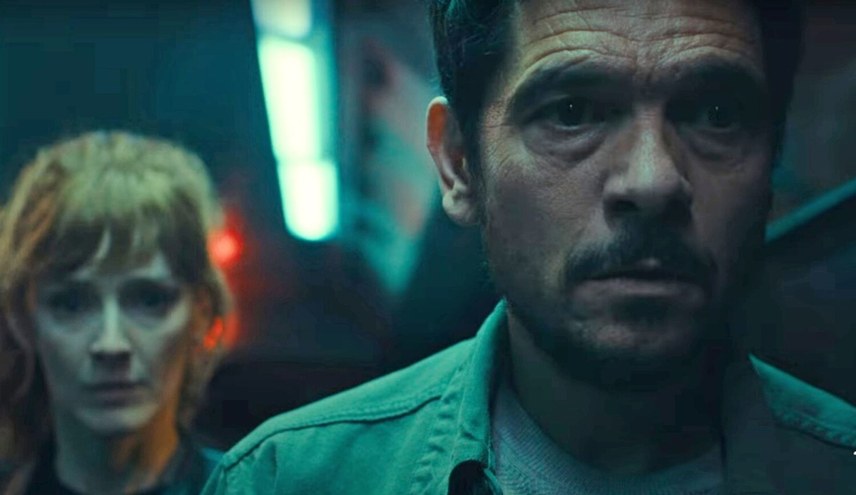 Испания. Триллер. Режиссеры: Давид Виктори, Виктор Куадрадо. В ролях: Ана Польвороса, Пабло Молинеро, Пако Тоус, Мишель Хеннер, Хосе Мануэль Ривера, Элена Ирурета, Вити Суарес, Джун Анджела, Пилар Бергез, Хави Саес и др. Вы поступили бы так же (мини-сериал) Tú también lo harías.