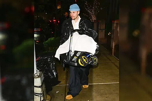    Джастин Бибер с сыном. Фото: соцсети