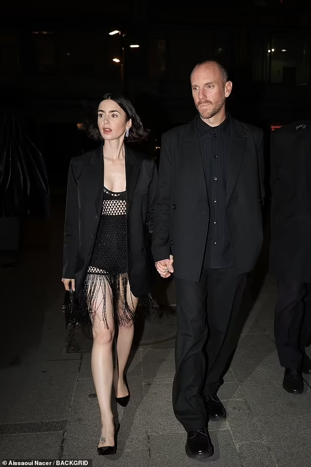 В своём заявлении о рождении ребёнка пара не раскрыла причину выбора суррогатной матери