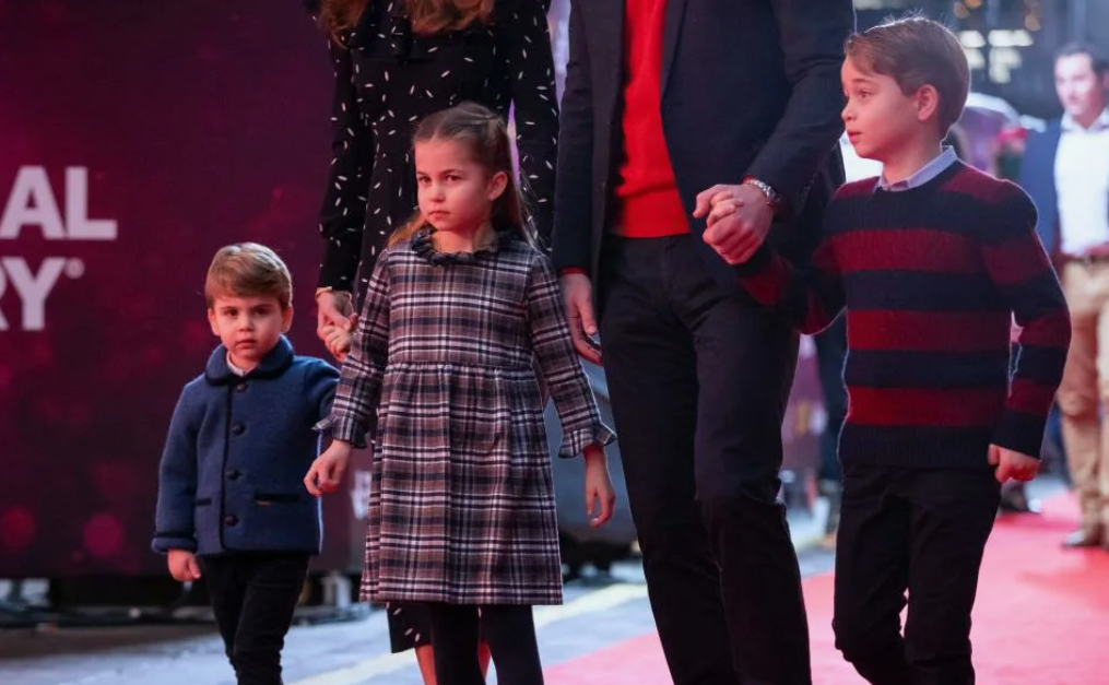 Шарлотта: Старшая сестра и тихая опора