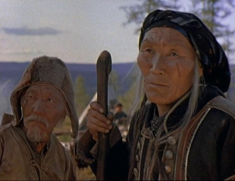 Пролистните изображение, чтобы увидеть следующий кадр из фильма «Злой дух Ямбуя» (1977)