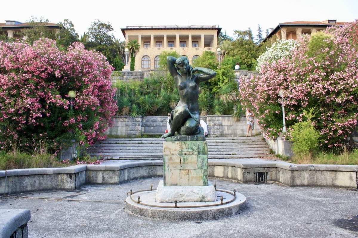 «Купальщица»