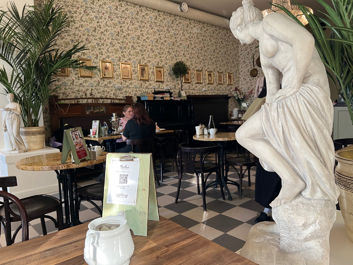 Интерьер ресторана 