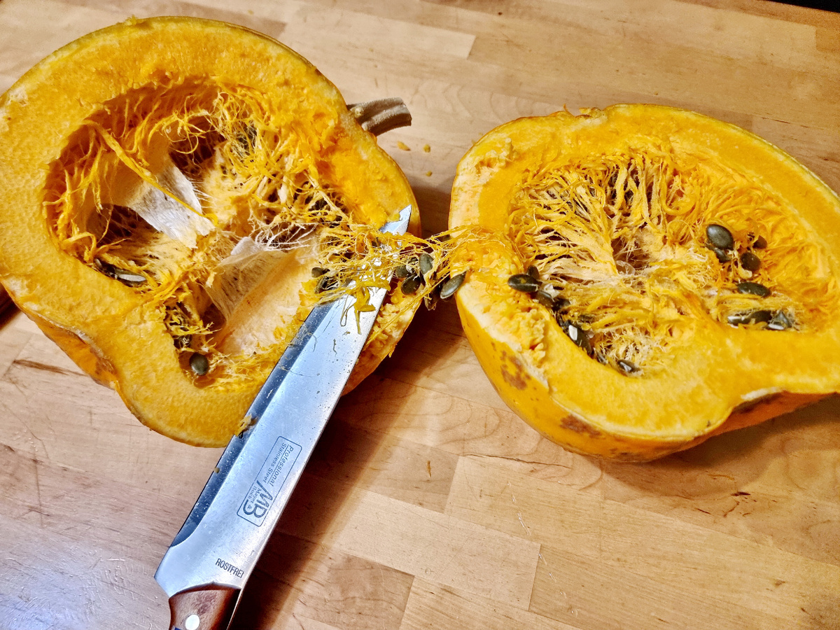 Голосемянная тыква в разрезе. Фото автора статьи.