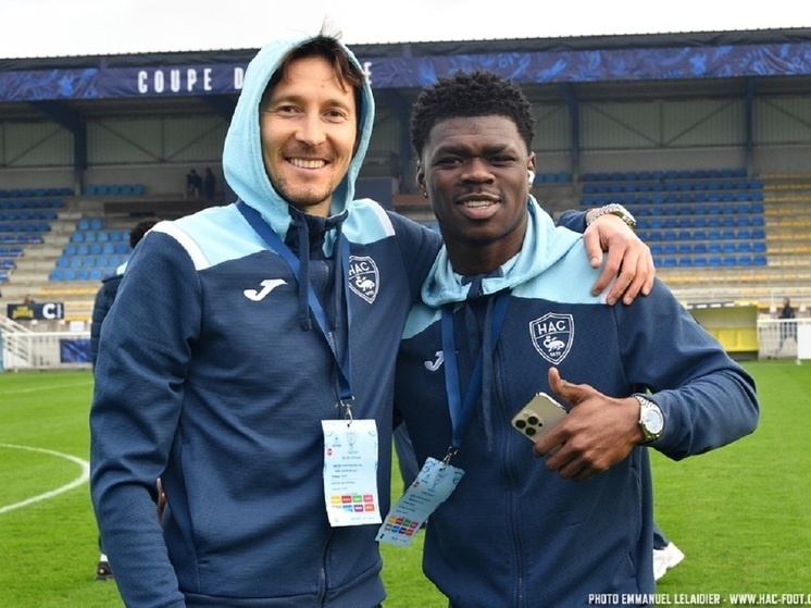     Далер Кузяев и Эммануэль Сабби / фото: hac-foot.com