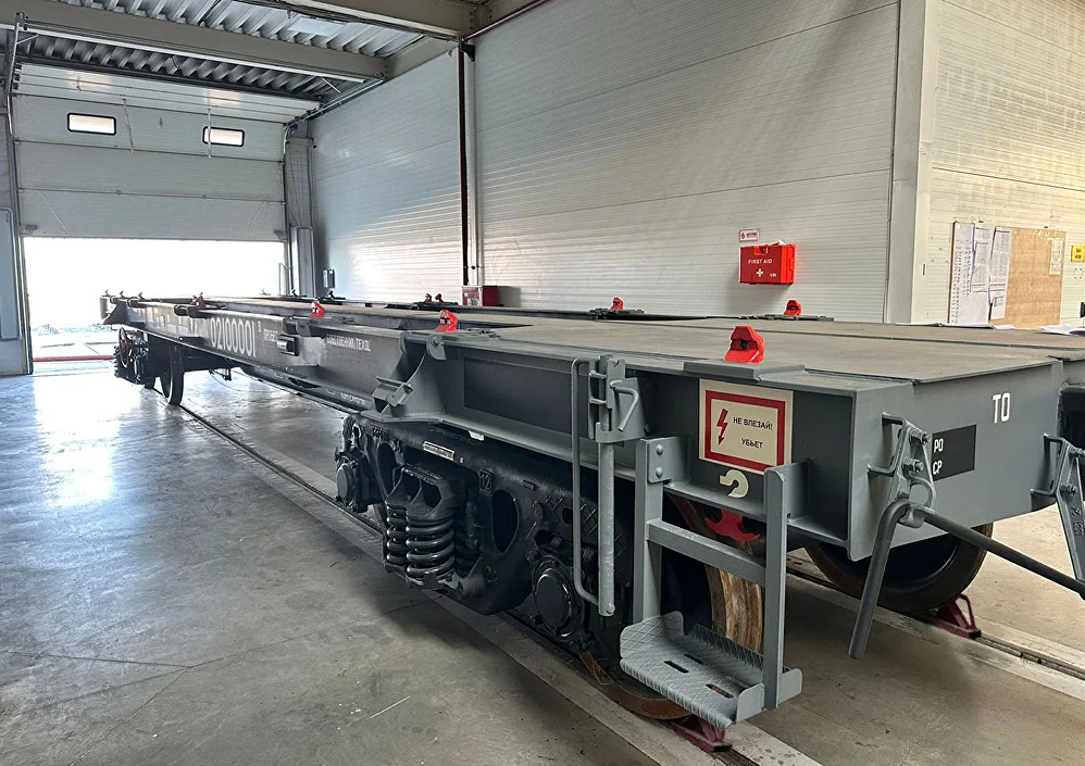 Фитинговая платформа 13-6792 производства АВСЗ. Источник: АВСЗ