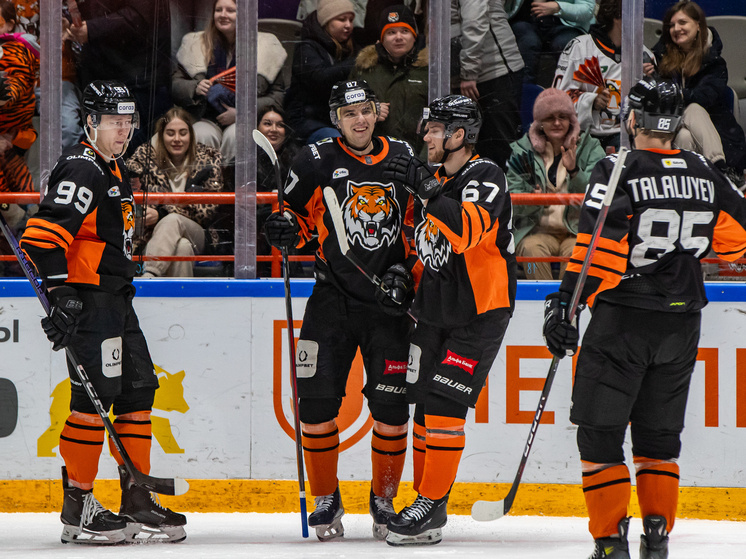     «Амур» в Хабаровске разгромил «Барыс» со счетом 5:0. Фото: ХК «Амур»