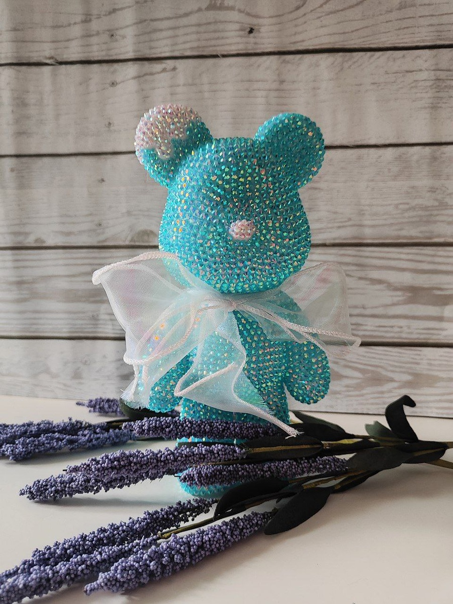 Мишка из страз. Ручная работа.