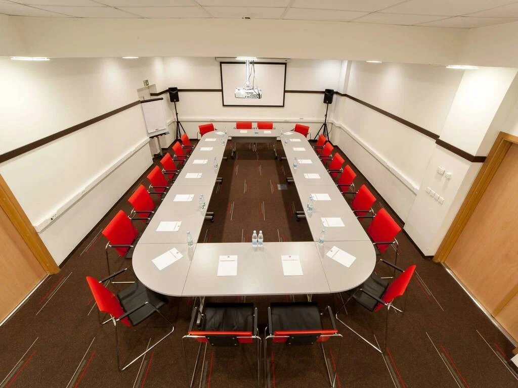Конференц-зал