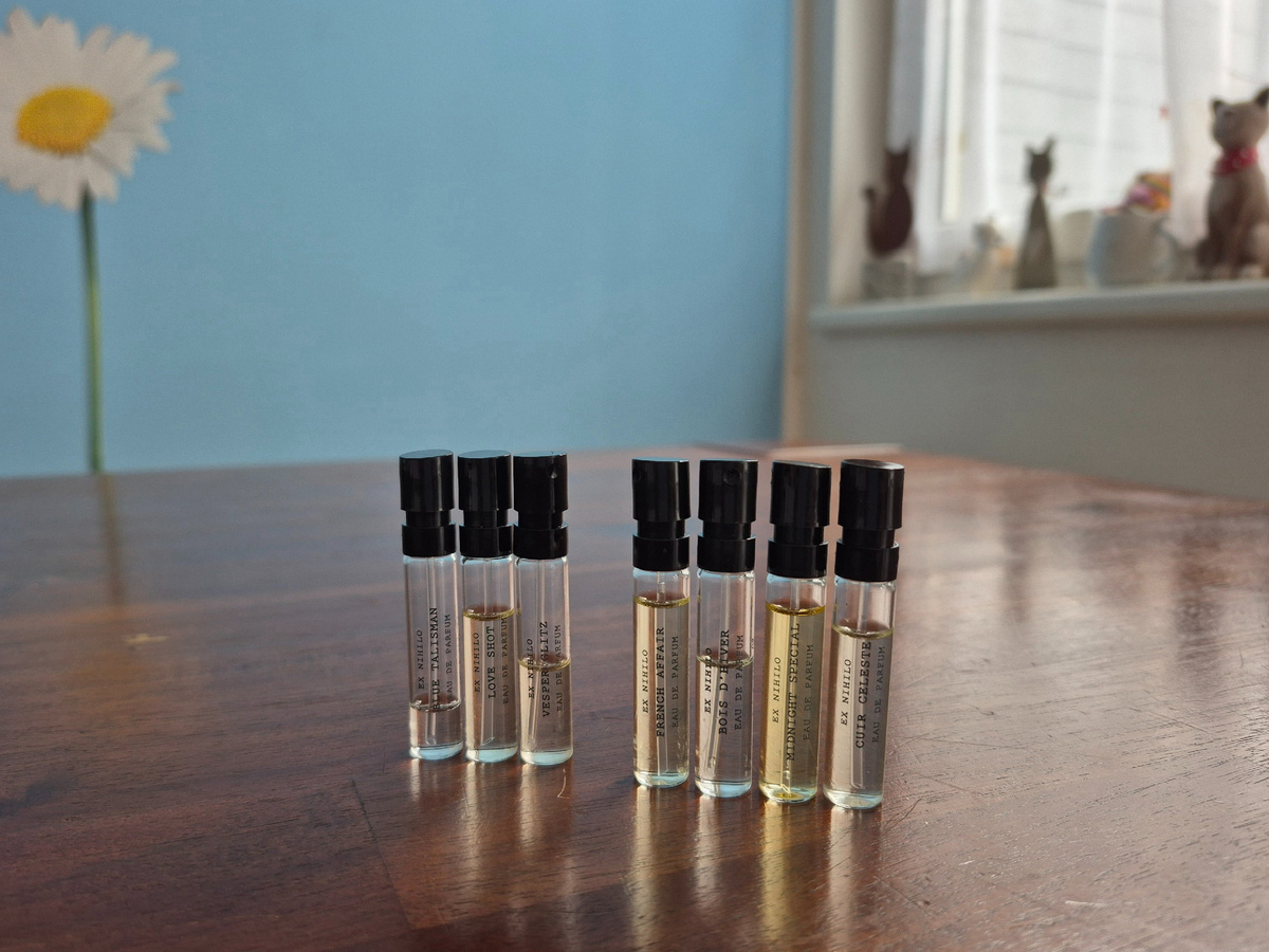 Blue Talisman, Love Shot, Vesper Glitz, French Affair, Bois D'Hiver, Midnight Special и Cuir Celeste 