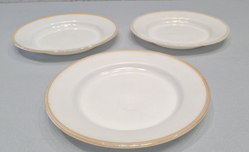 Тарелки из матового опалового стекла