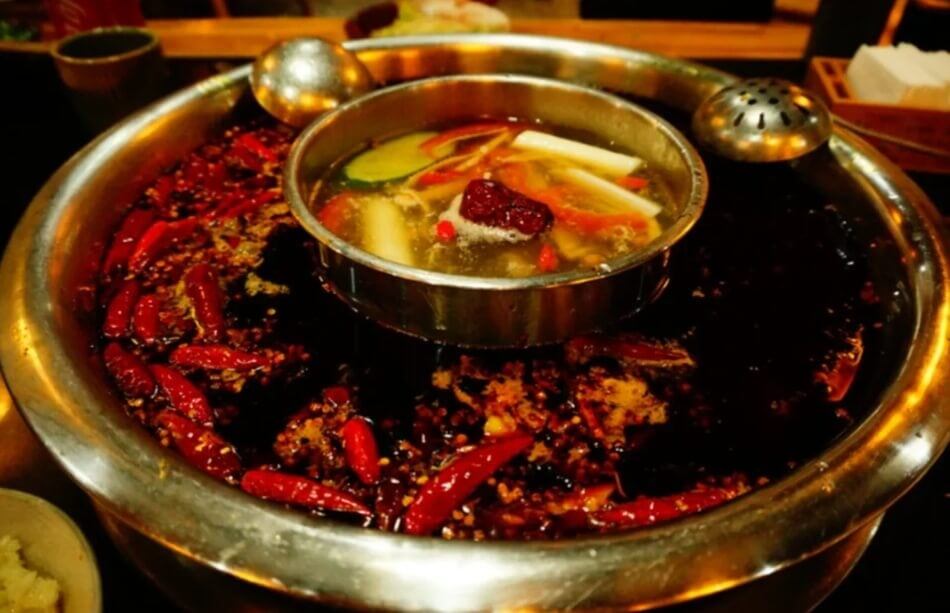    Острые специи маскируют вкус несвежих продуктов. Источник: atorus.ru