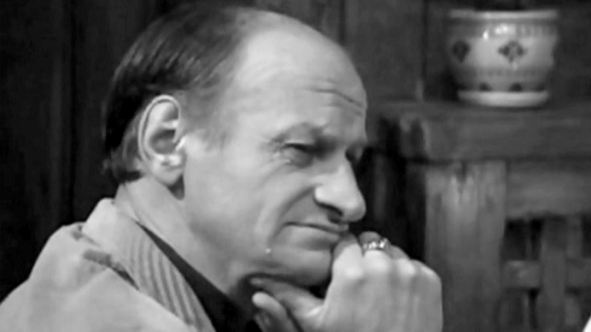    Фото: Кадр из сериала «На углу у Патриарших-2», реж.: Вадим Дербенёв, 2001г.