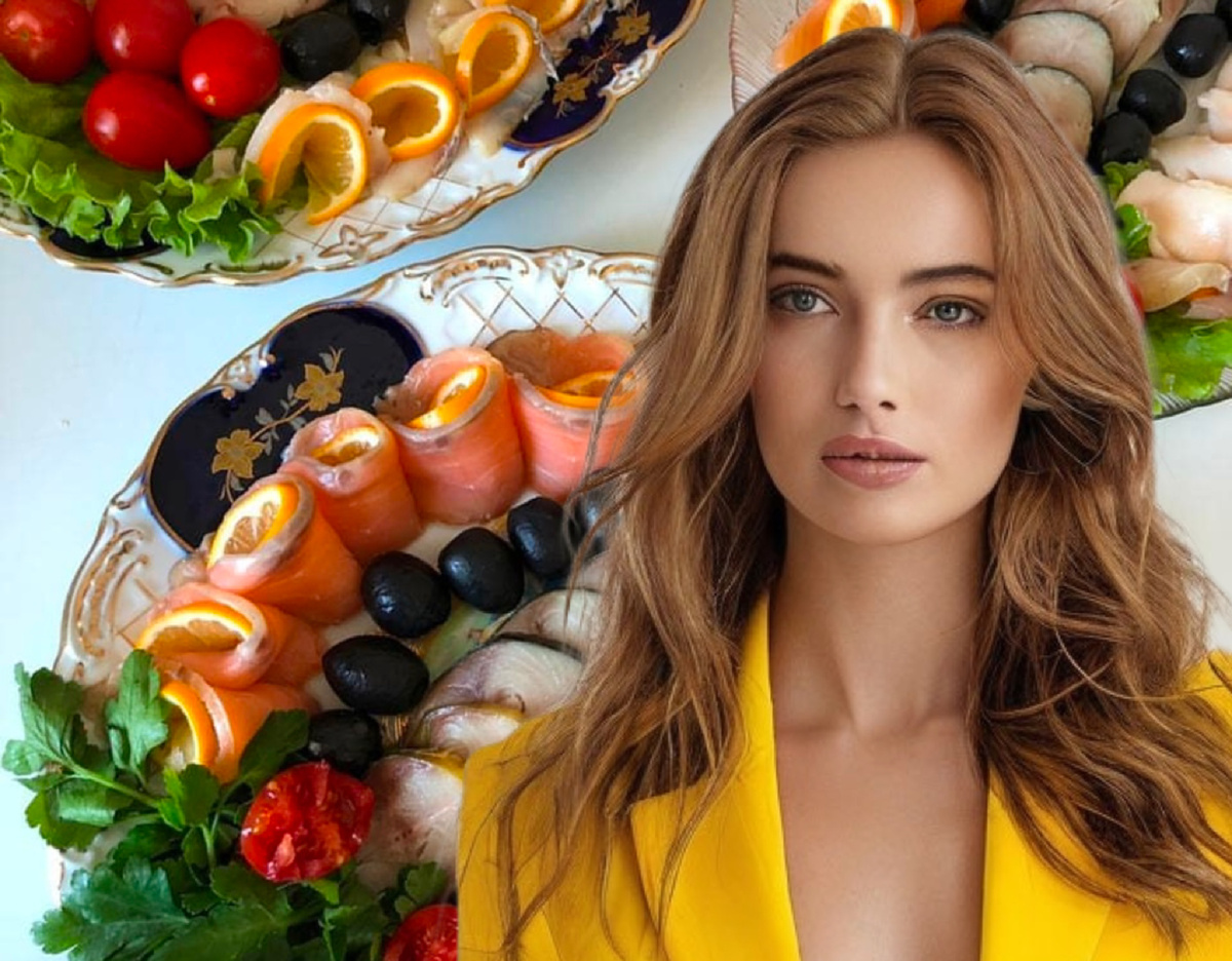 Проси прощения. Ты обидела мою маму и должна извиниться.