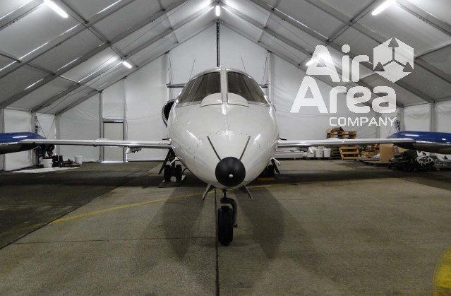 Ангар для самолета бизнес-джет