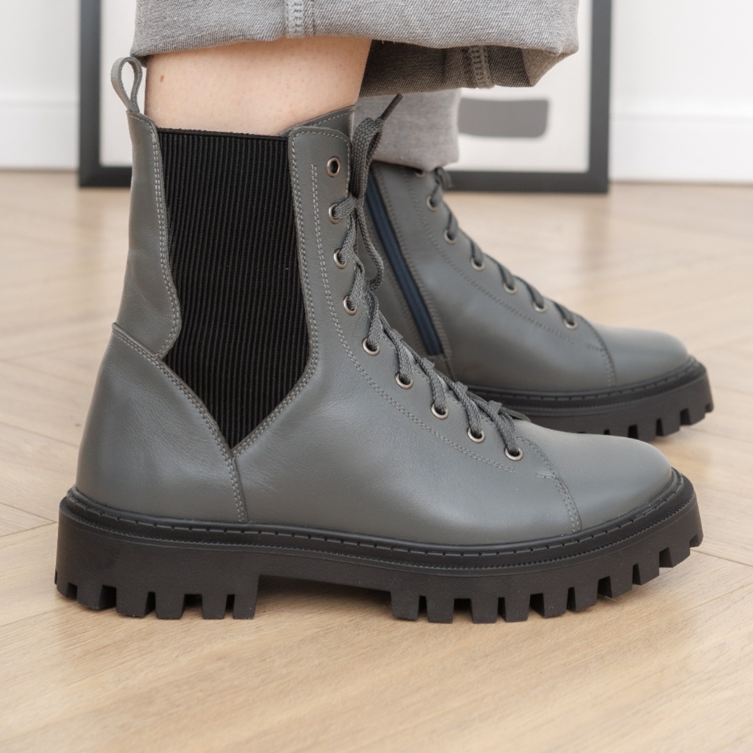 На фото зимние ботинки Laura Potti 41-44 размеров, артикул 4601