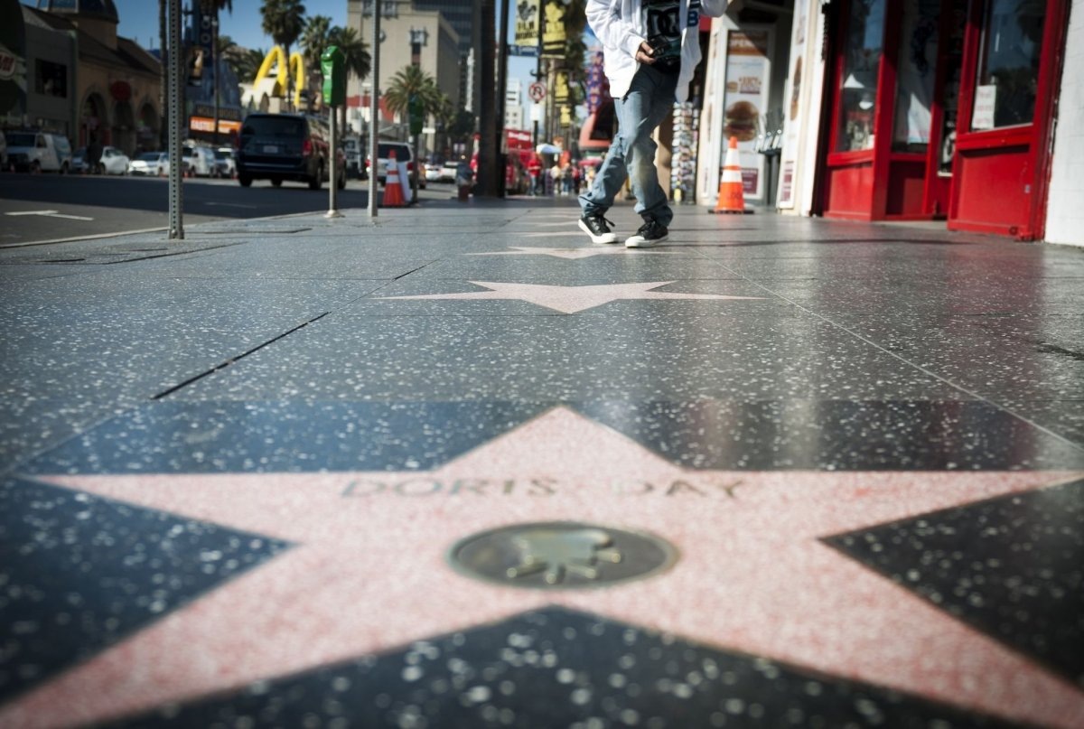    Загадка Голливуда: Что на самом деле скрывают звёзды?