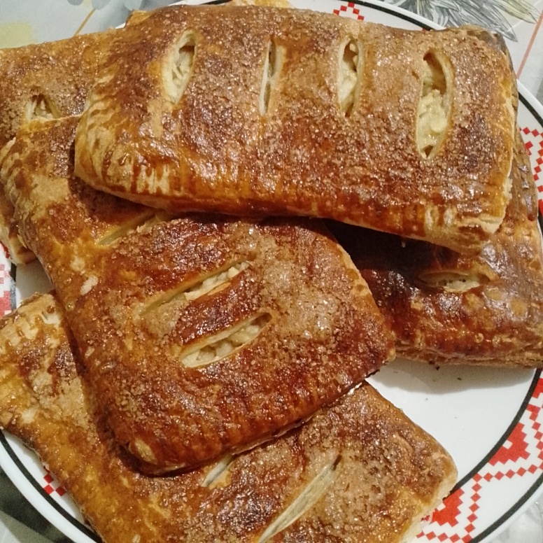 С яблоком и корицей.