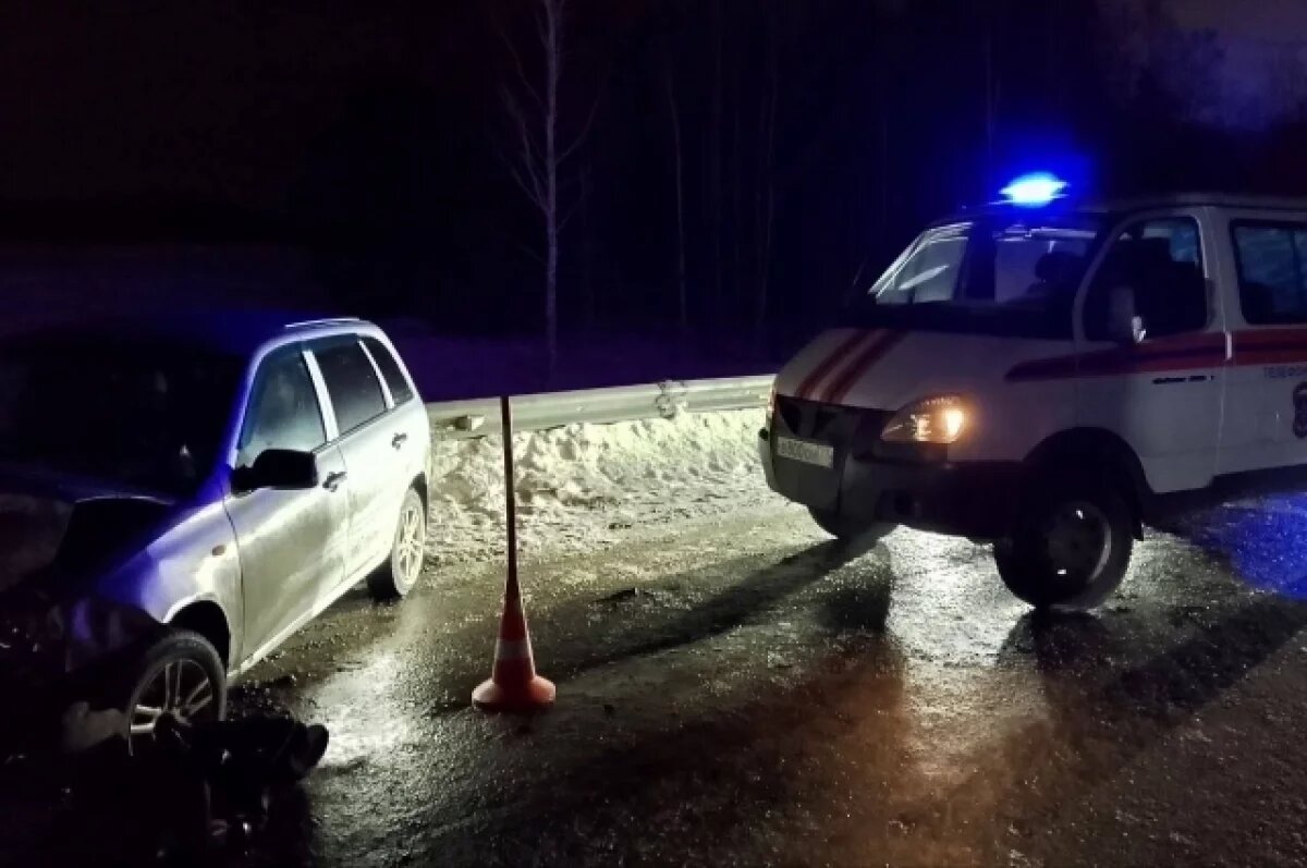    На тюменской трассе погибли двое взрослых и две девочки