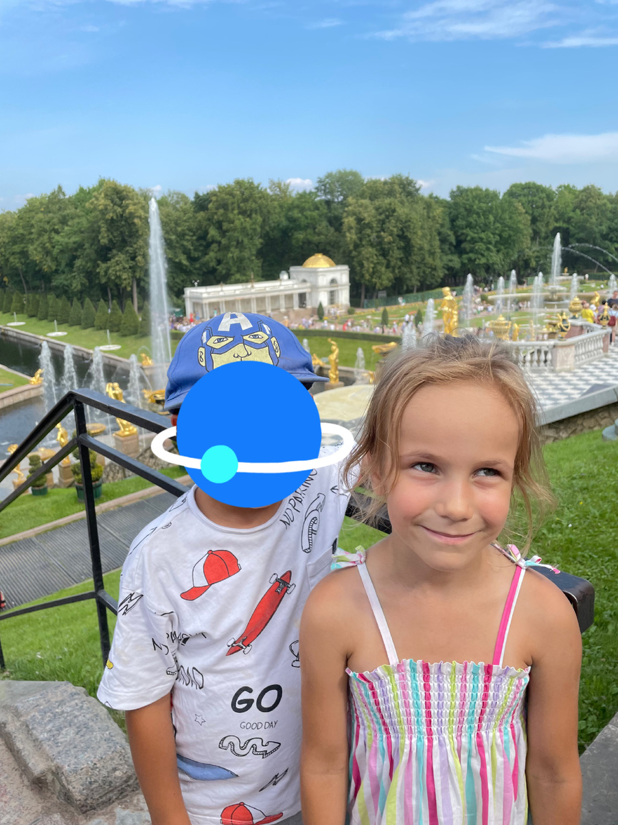 Наши дети отлично поладили- моя дочь потом постоянно спрашивала, когда мы снова встретимся с этим мальчиком))