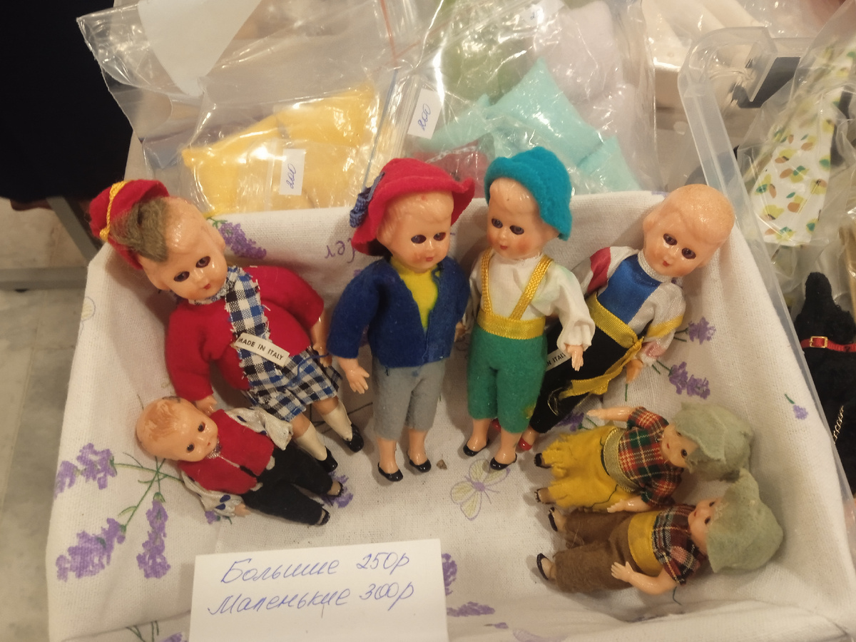 "Родственники" моих тирольцев. Фото автора.