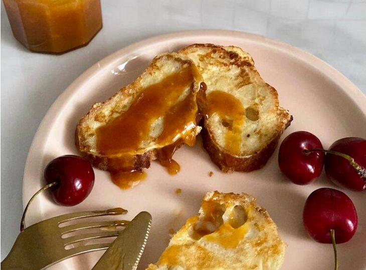 Источник: https://casavida.fr/carnet-culinaire/pain-perdu/