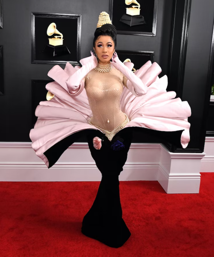 Платье  Mugler 1995 года на Грэмми 2019