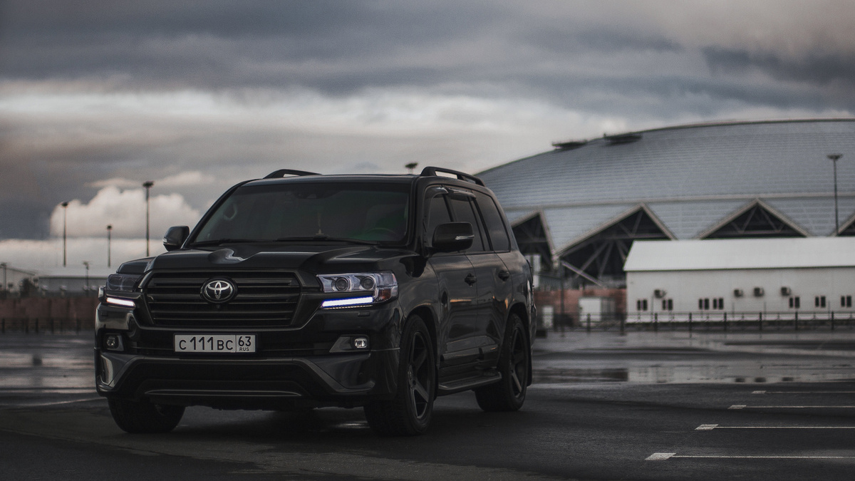 Toyota Land Cruiser 200