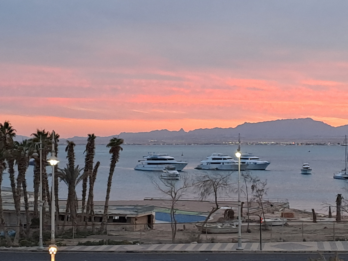 Хургада. Розовые вечера