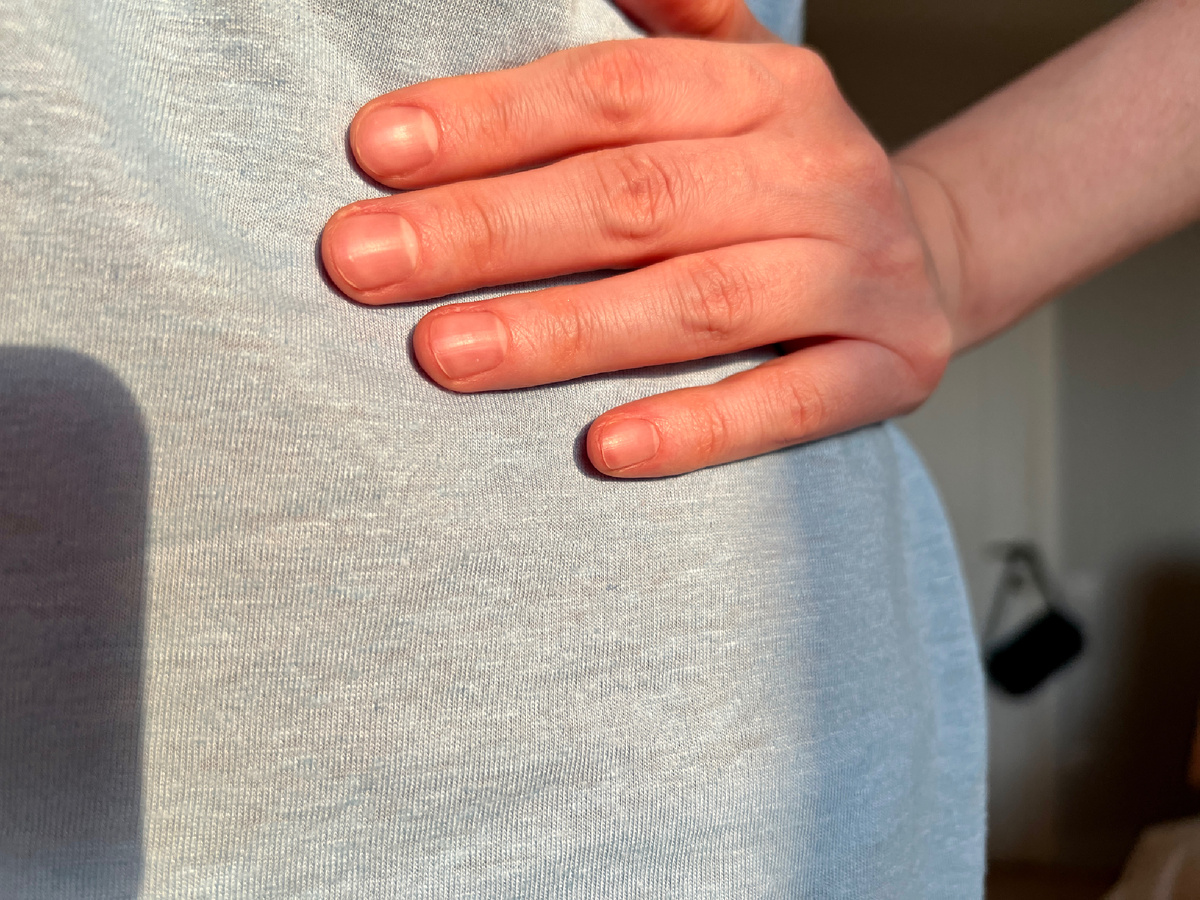 Моя пластина не самая красивая, но всё равно я люблю ногти без лака 