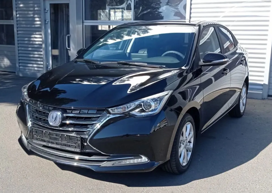 Фото: Changan Alsvin