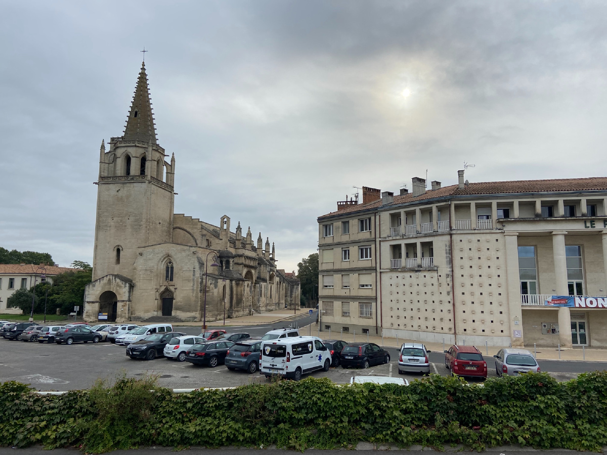 Город Авиньон. Провинция на Средиземноморье. Фото автора 