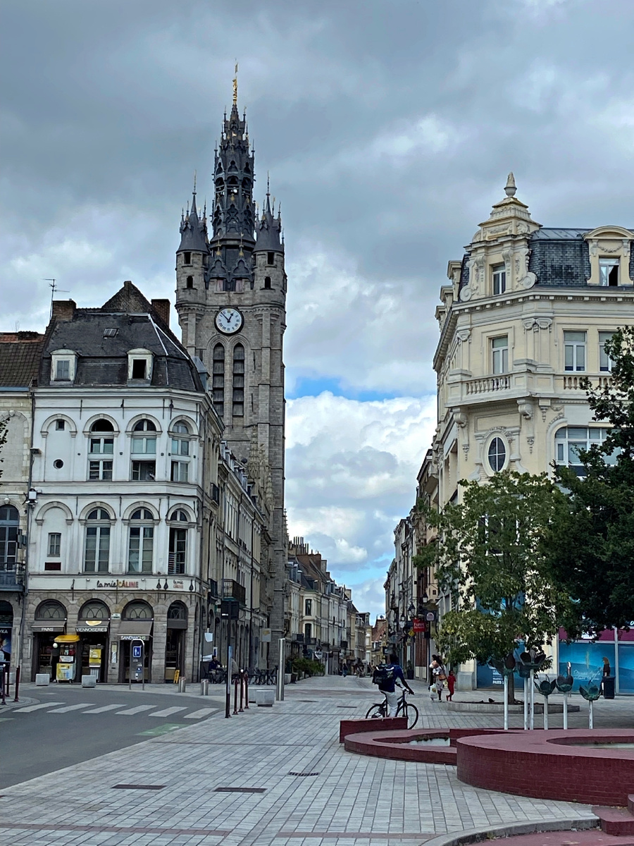 Город Дуэ. Провинция севера Франции. Фото автора 