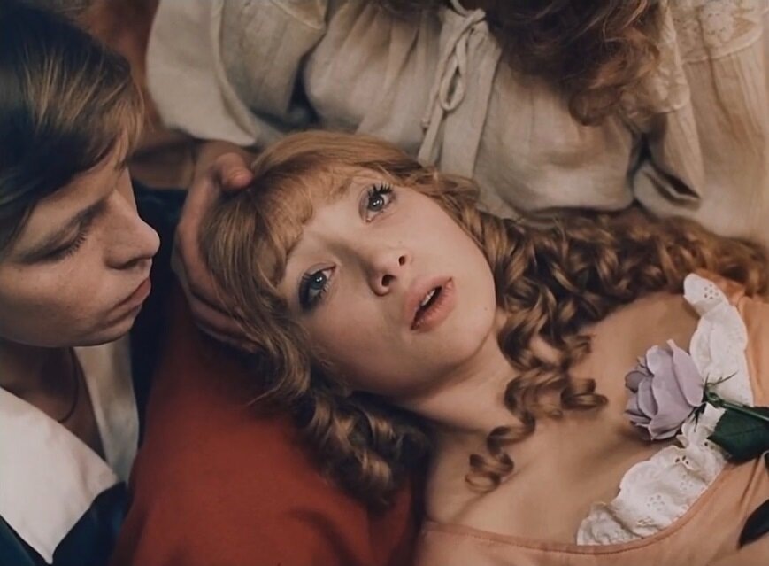 Смертельно раненная Марселла.