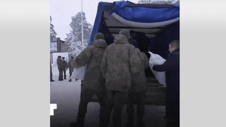    Как государство должно взаимодействовать с обществом, в бытность свою губернатором Тверской области наглядно демонстрировал помощник президента России Алексей Дюмин