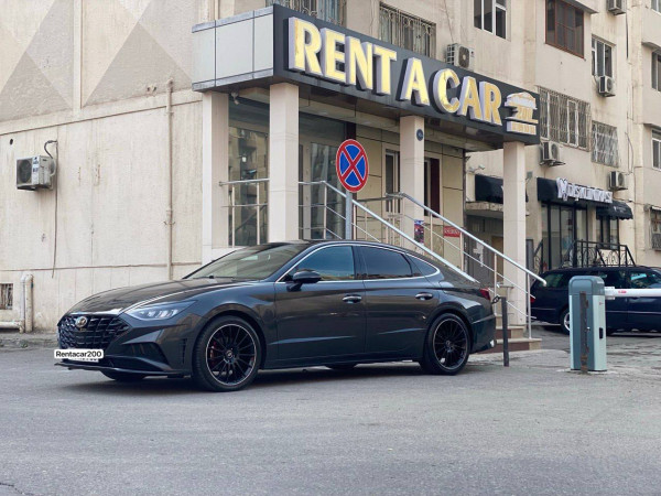 Один из офисов rentacar200.az