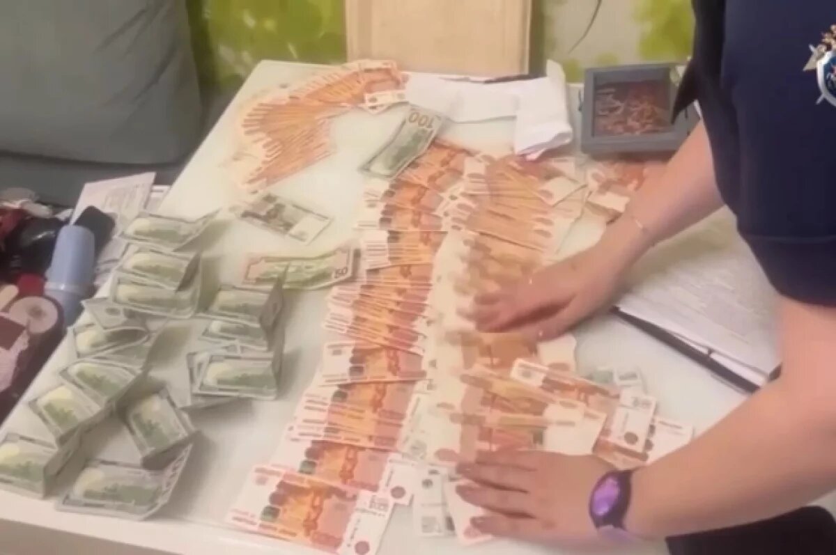    Заместителя главного инженера ВПЭС Владивостока обвиняют в получении взятки