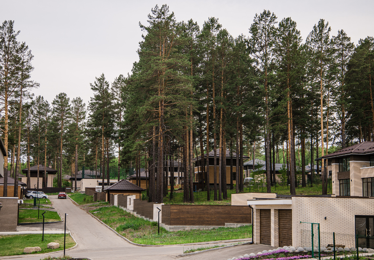 посёлок "Патроны Парк" на 19 км Байкальского тракта