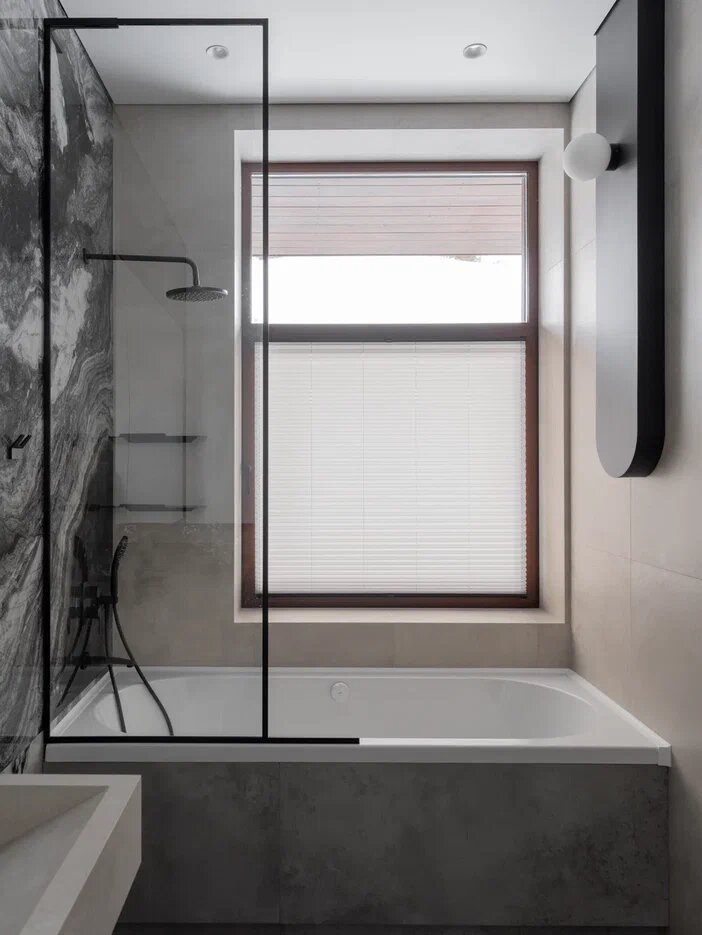 Ванная комната в загородном доме посёлка "Патроны Парк"
