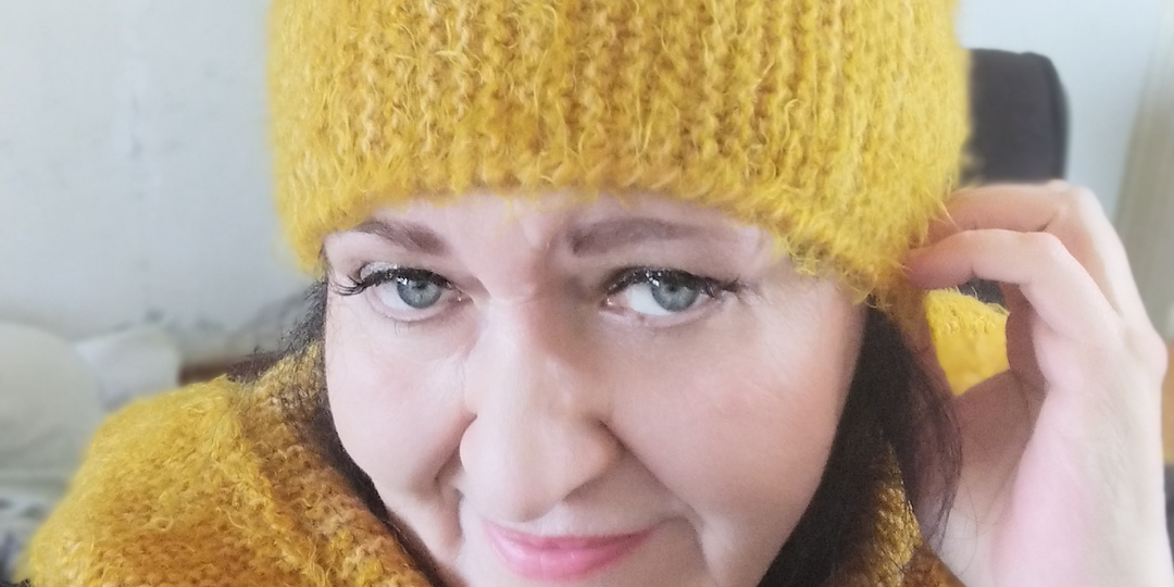 Шапка, которая получится у каждого и пойдет любому - расскажу, как вязать поперечную шапку без привязки к плотности