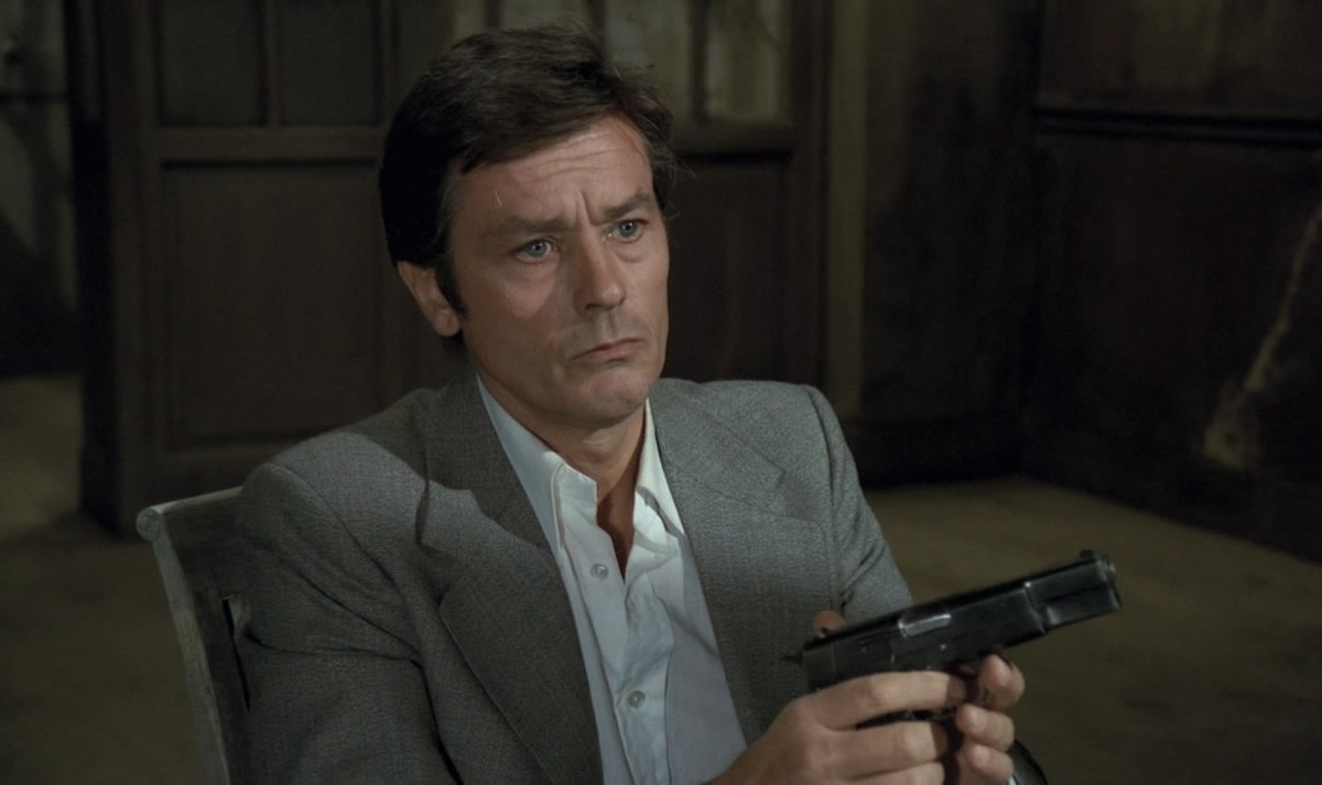 Пролистните изображение, чтобы увидеть следующий кадр из фильма «Неукротимый» (1983)