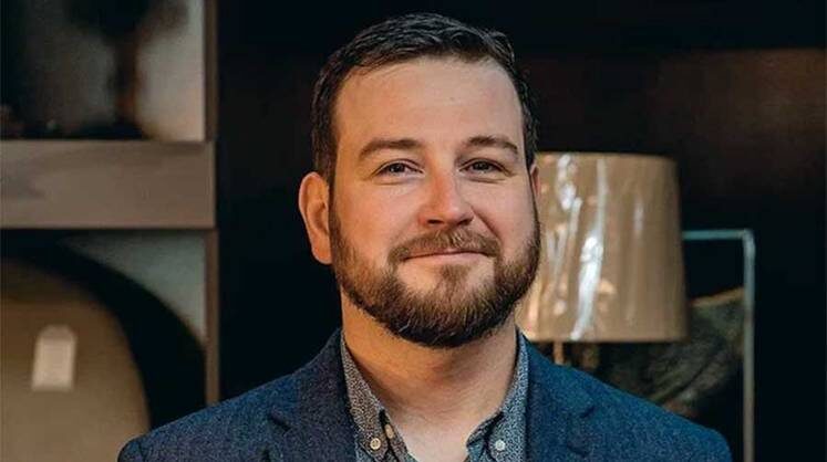     Игорь Мендзебровский, основатель компании «Папийон»: «Я четко знаю свои сильные и слабые стороны в сравнении с западными конкурентами. По функционалу мы обходим их, и уж точно мы гораздо приятнее по цене. Но визуально наши изделия менее цифровизированы и красивы»