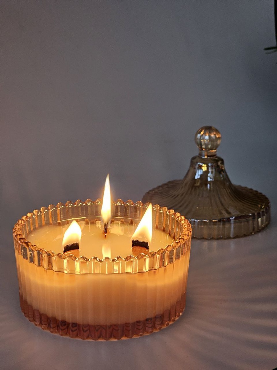 Свеча "Царица" от "Точки уюта"