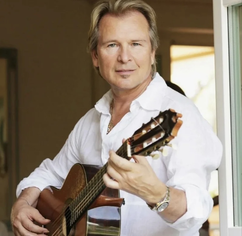 Певец Александр Малинин 