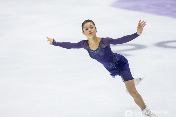 Экс-тренер чемпиона Алексей Соколов советует одиночницам как можно быстрее переходить в парное катание. Динар Фатыхов / realnoevremya.ru